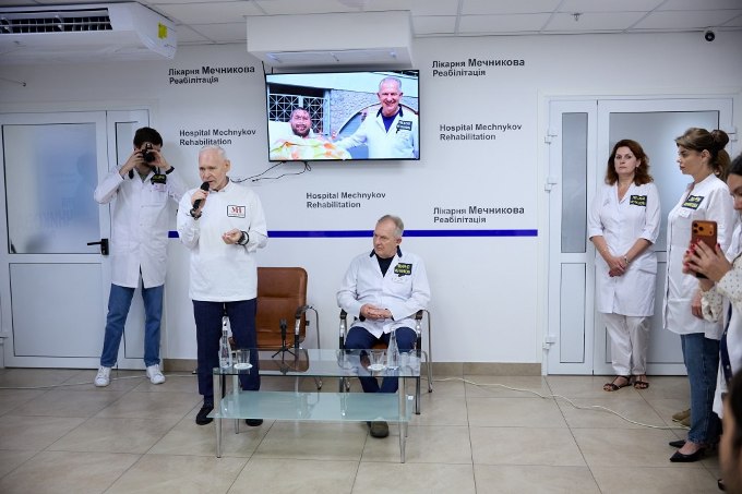 Новини Харкова: Ігор Терехов відвідав лікарню Мечникова